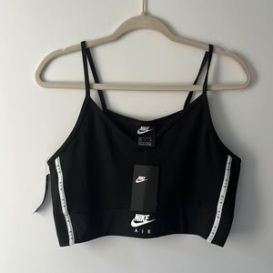 Nike - Air Logo Crop top l Size Medium (NWT)